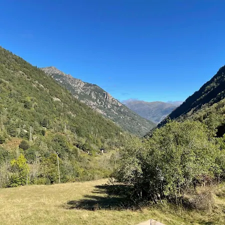 Grange Renovee, Pyrenees Ariegeoises, Haute Ariege Tatil Evi *