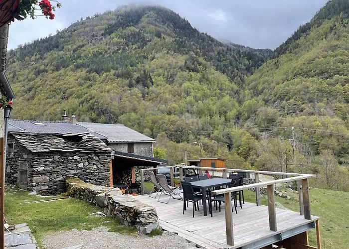 Grange Rénovée, Pyrénées Ariégeoises, Haute Ariège Hébergement de vacances Auzat